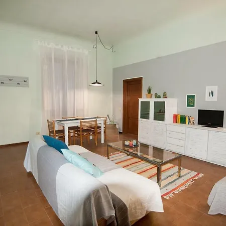 Gioberti Flat 5 Minuiti Dal Centro Con Parcheggio Apartment